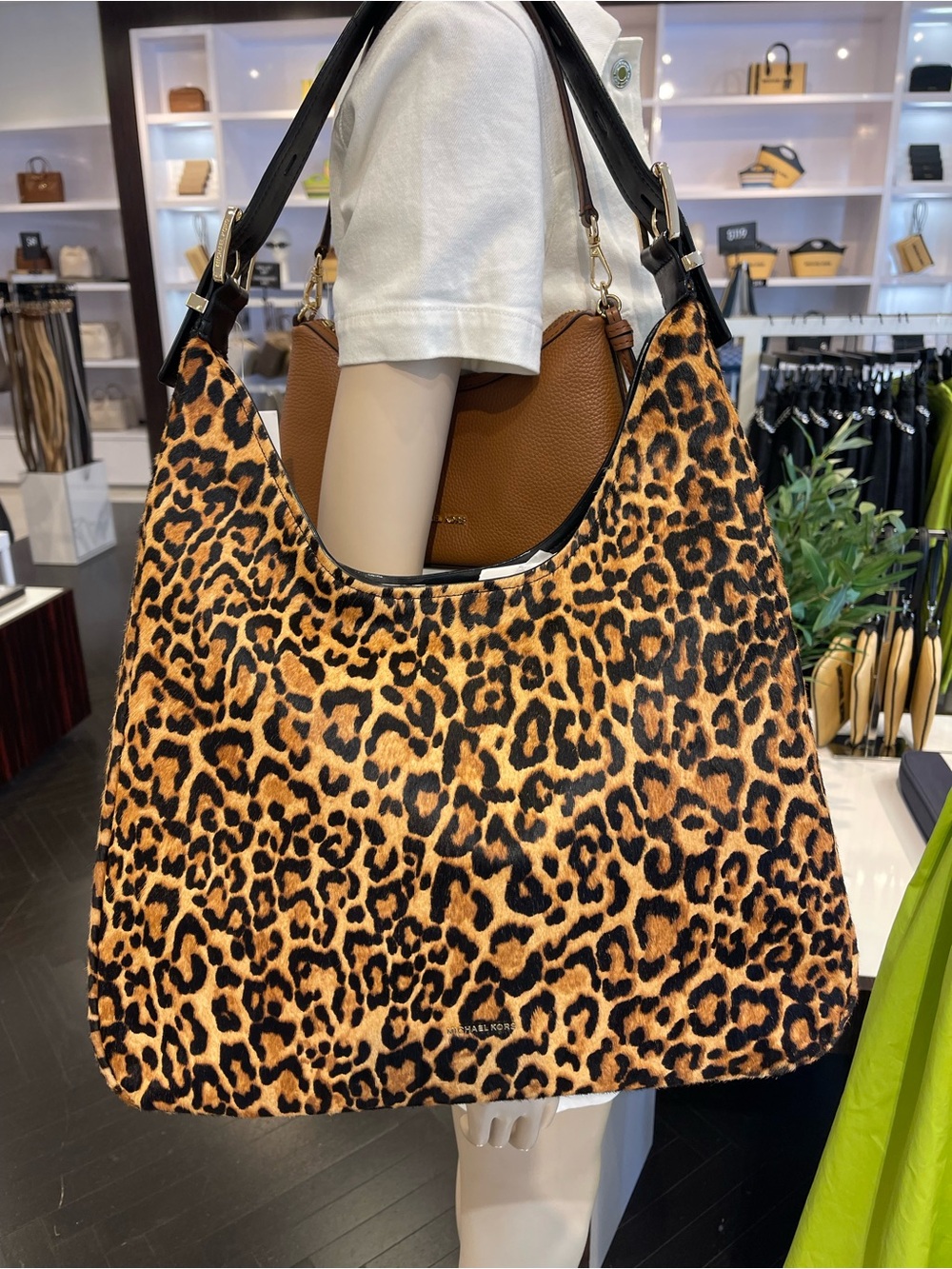 Michael Kors Nolita Large Leopard Print Calf Hair Hobo Shoulder Bag
NWT - Picture 16 of 16